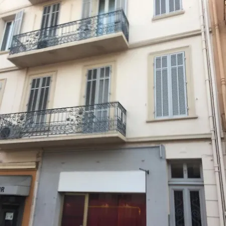 2 Bedrooms Center Apartamento Cannes
